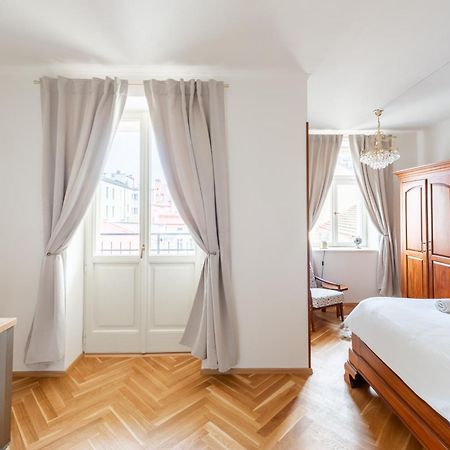Little Chateau Prague Exterior photo